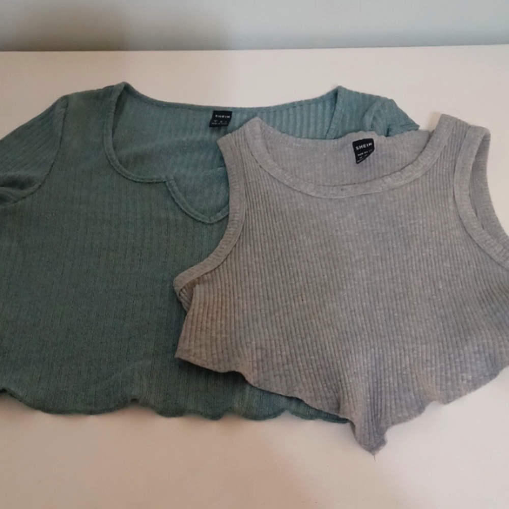 Lot of 2 medium SHEIN crop tops
